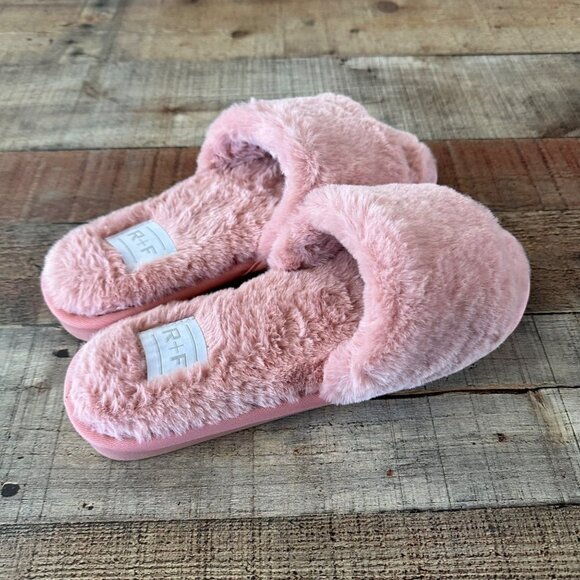Rodan & Fields Women's Pink Soft Fuzzy Slippers - Picture 5 of 10